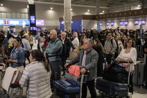 Caos en el nuevo aeropuerto: las causas detrás de las cancelaciones y el riesgo de que se repita