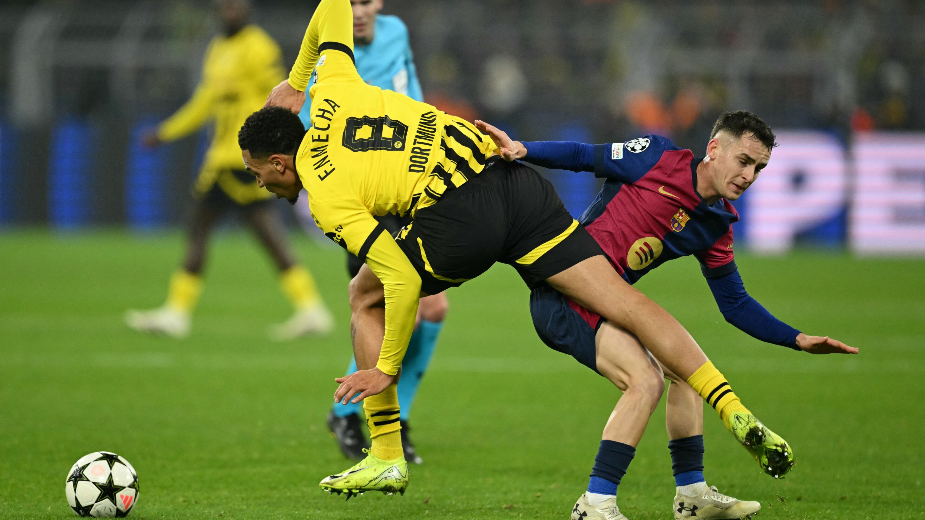 El FC Barcelona se enfrenta al Borussia Dortmund en un partido clave de los cuartos de final de la Champions League 2025. (Foto: AFP)