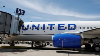 United Airlines quiere incorporar a brasileña Azul a su alianza con Avianca y Copa 