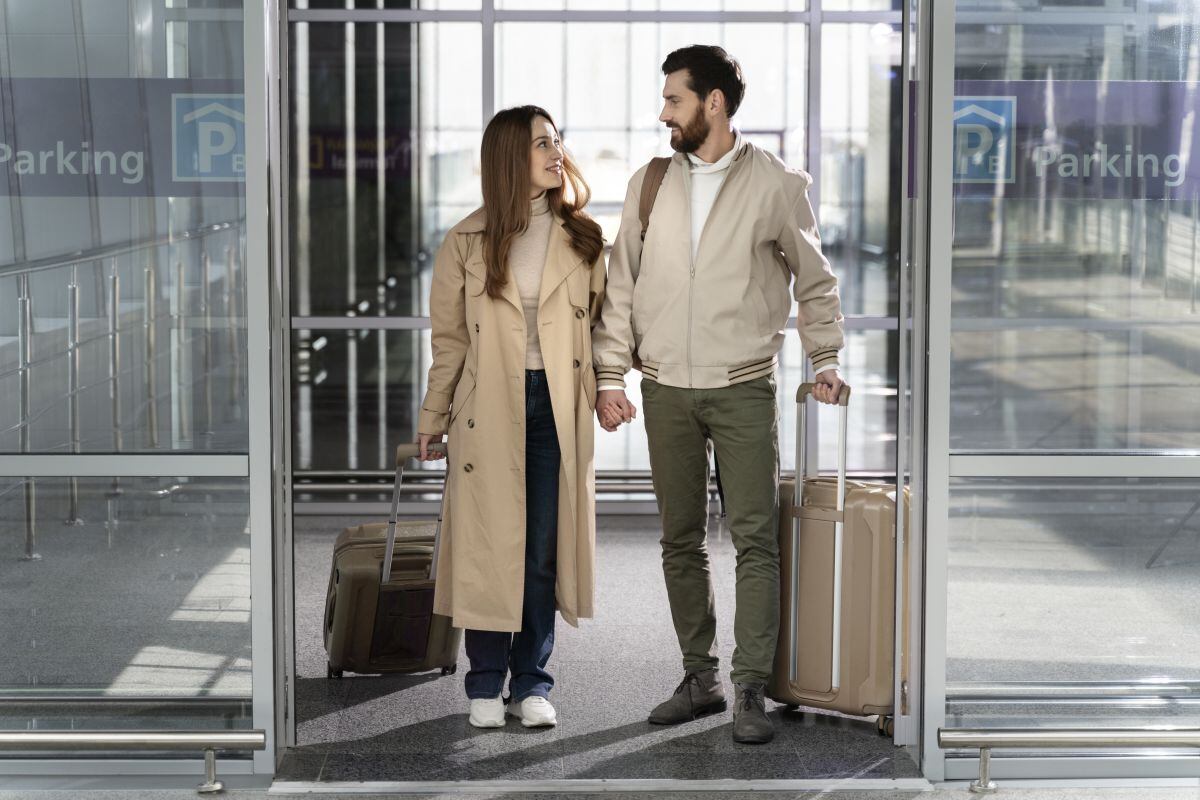 La pareja ganadora ya tiene destino irse de viaje con parte del premio. (Foto: Freepik)