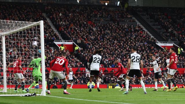 Manchester United cayó 2-1 ante Fulham por Premier League | RESUMEN Y GOLES