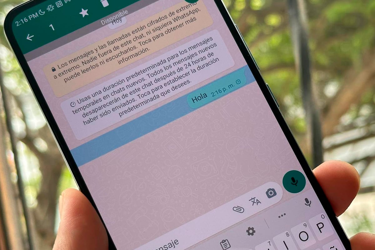 De esta manera se muestra el reloj al lado de tus mensajes de WhatsApp. (Foto: MAG - Rommel Yupanqui)