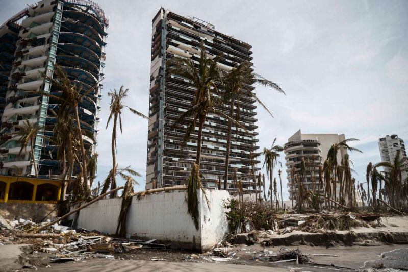 Otis destrozó numerosos edificios en Acapulco. (Getty Images).