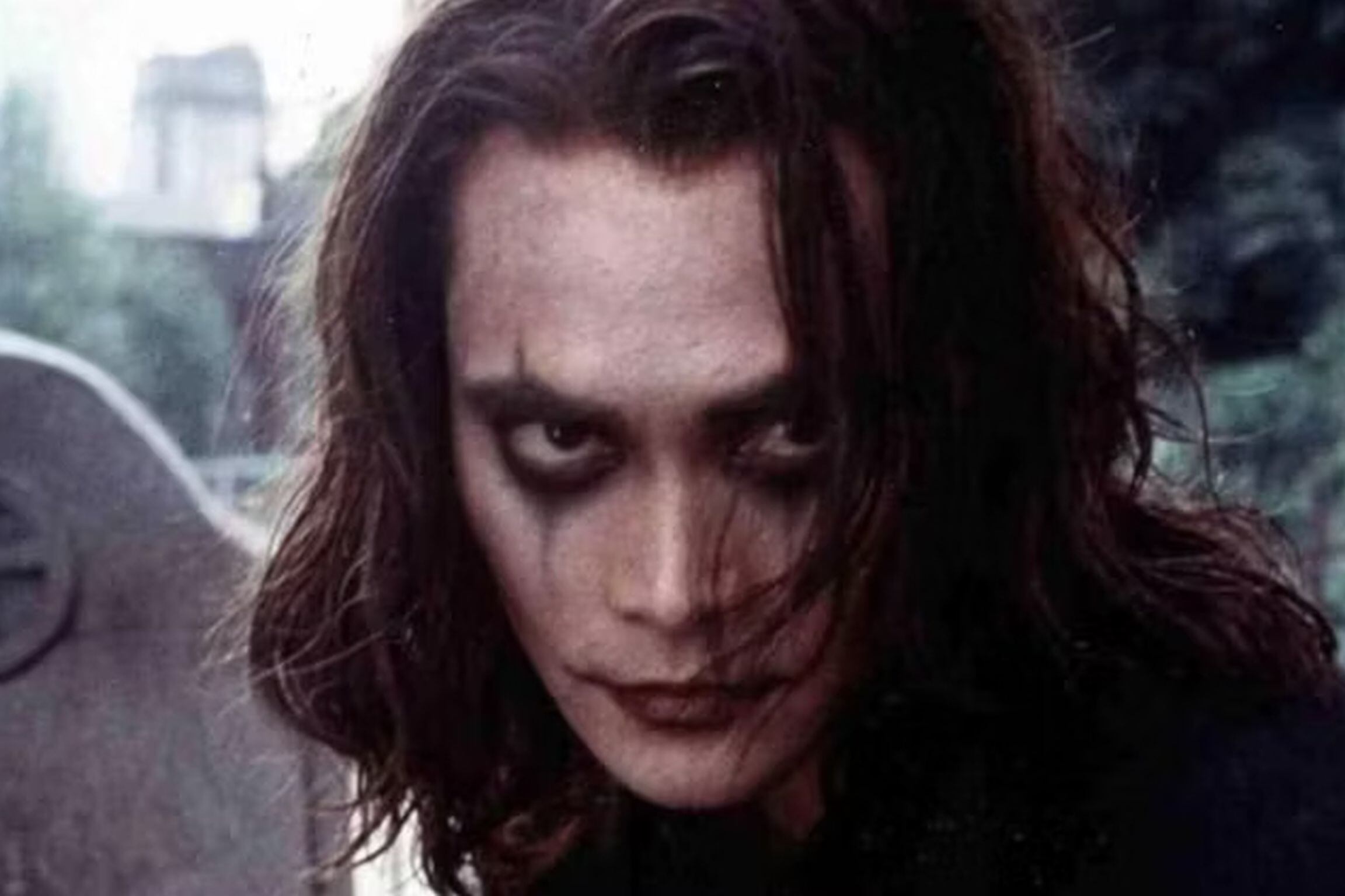 Mark Dacascos como Eric en la serie de TV “El Cuervo: Escalera al cielo” (1998-1999) (Foto: Polygram)