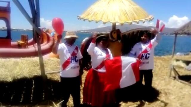 Puno: desde las islas flotantes de los Uros también alientan a la selección peruana