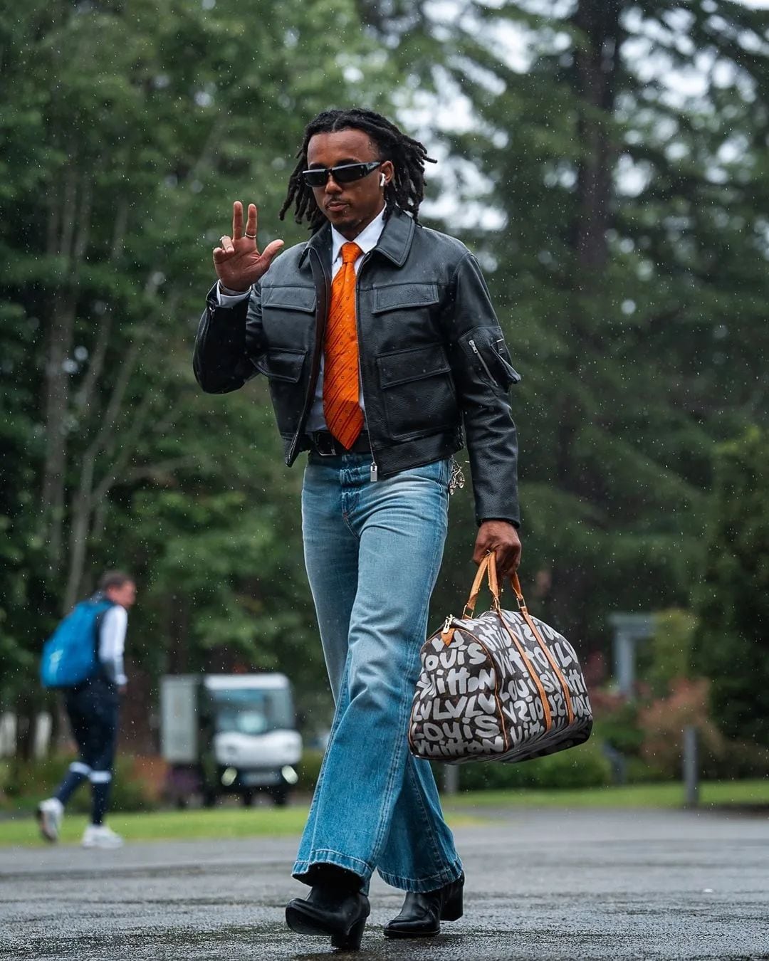 Jules Koundé tiene 25 años y juega como defensa en el F. C. Barcelona. (Fotos: Redes sociales) .