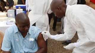 Vacuna experimental contra el ébola parece funcionar en humanos