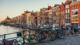 Así es Amsterdam, la ciudad con más bicicletas que autos en las calles