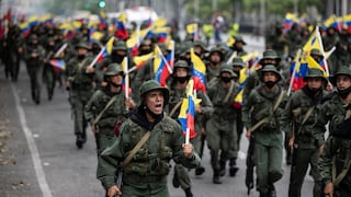Venezuela despliega más efectivos de las fuerzas armadas en Apure, zona de combate con grupos colombianos