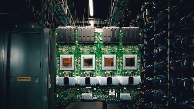 Anthropic accederá a un millón de chips de Google diseñados para acelerar tareas de IA