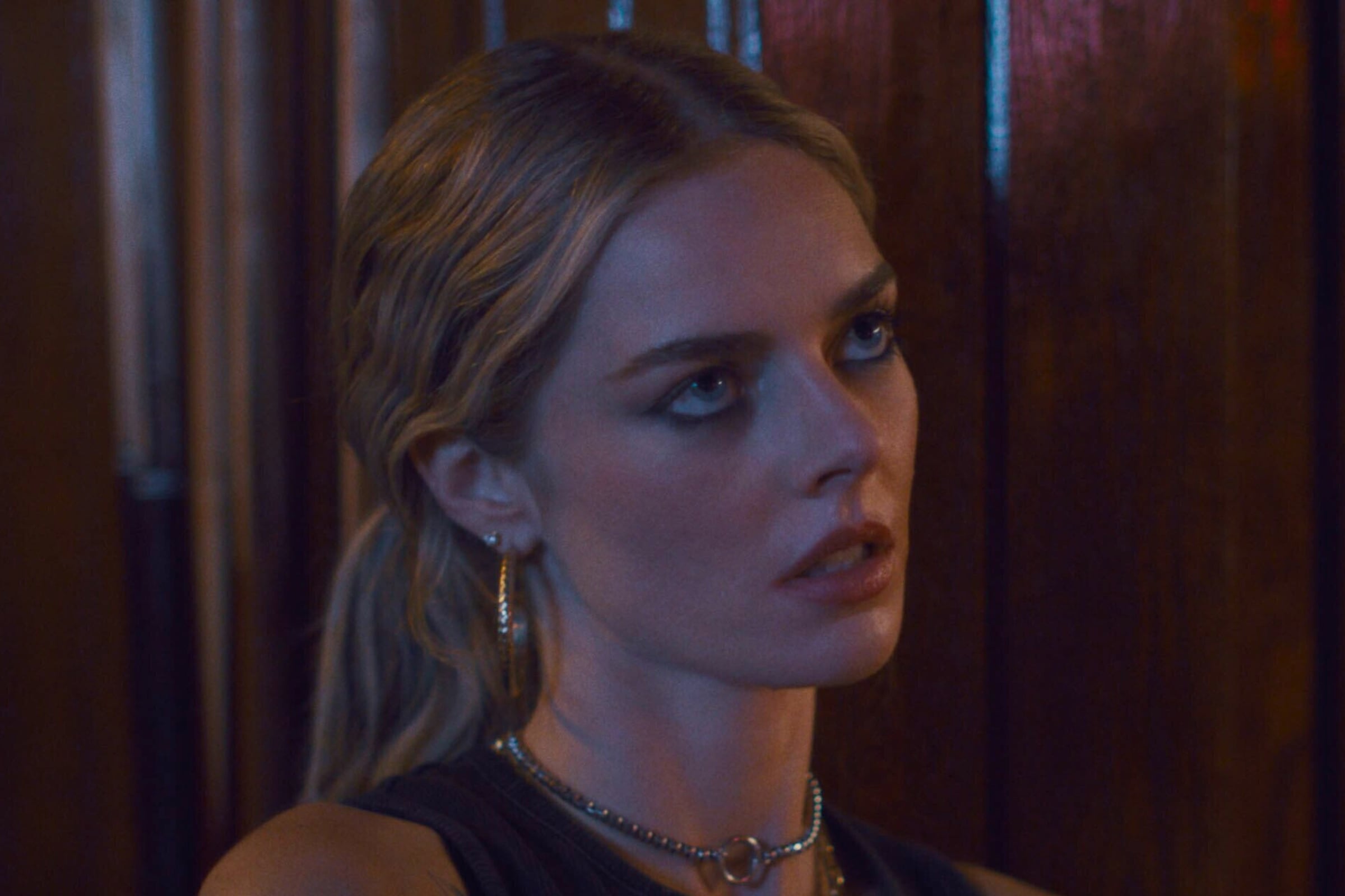 Samara Weaving como Edie en la película "Velocidad salvaje" (Foto: 20th Century Studios)