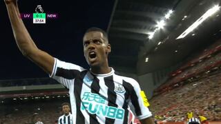 Debut goleador: Isak anotó el 1-0 de Newcastle en el estadio de Liverpool | VIDEO