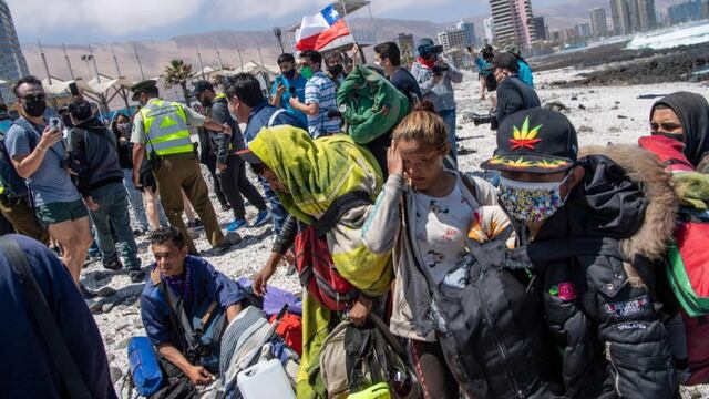 Opositor lamenta el desalojo de campamento de migrantes venezolanos en Chile