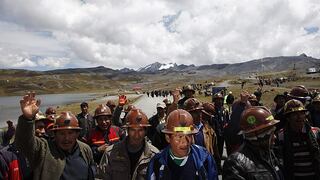 Bolivia: Choques entre policías y mineros dejan un muerto