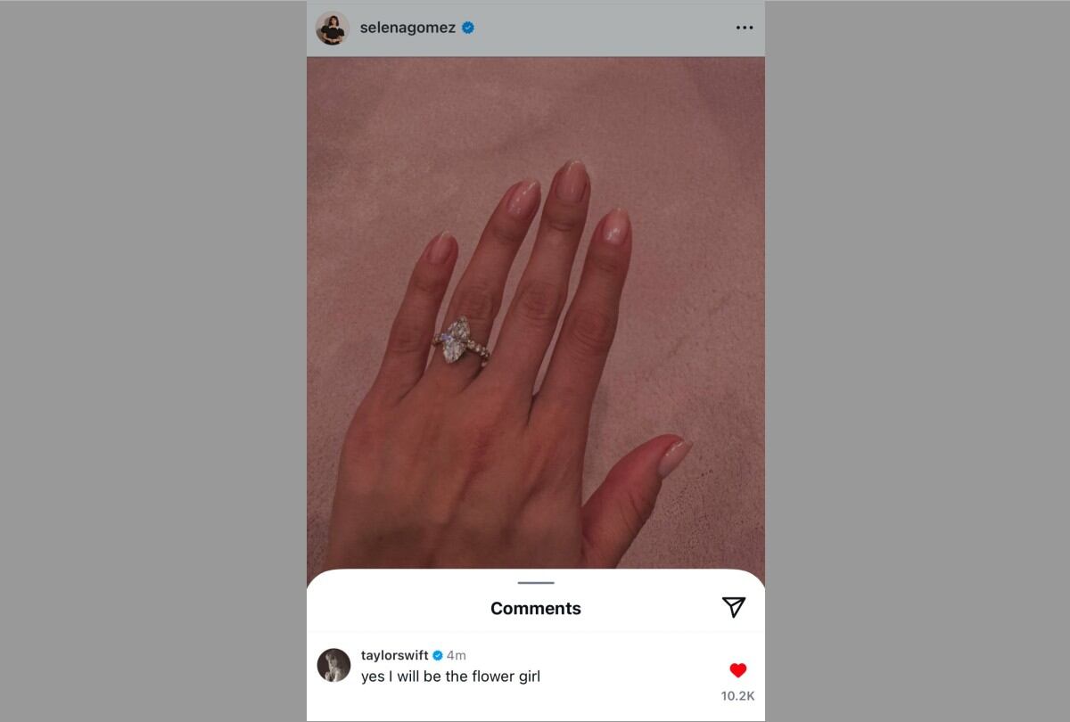 “Sí, seré la niña de las flores”, escribió Taylor Swift en el post donde Selena Gomez anuncia su compromiso con Benny Blanco. (Foto: Instagram @selenagomez)