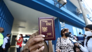 Migraciones solo tiene pasaportes electrónicos para entregar durante un mes