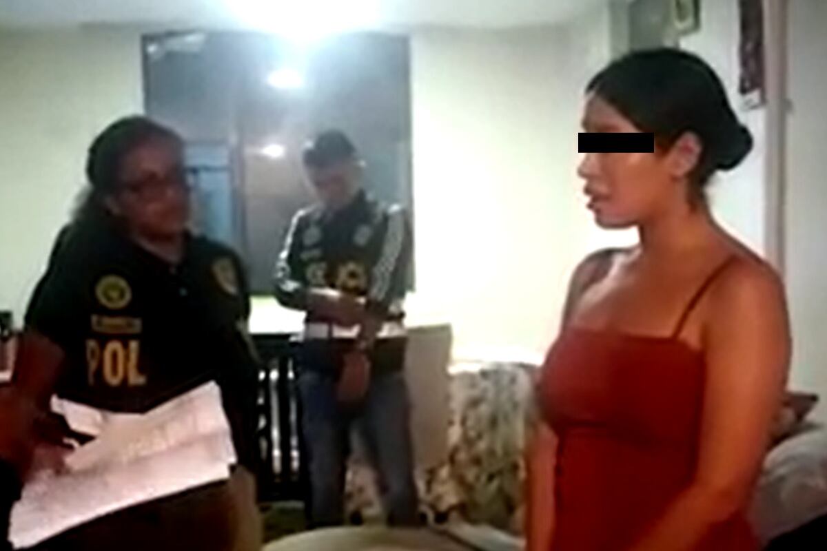 La policía acusó a la joven de integrar la banda criminal ‘Los Injertos Cibernéticos del Norte.’ (Foto: Captura/América Noticias)