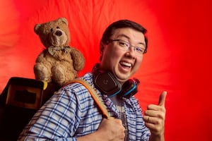 Phillip Chu Joy lanza libro, nos habla de su éxito y de su vida tras las pantallas: “Muchas veces el sufrimiento también enseña”