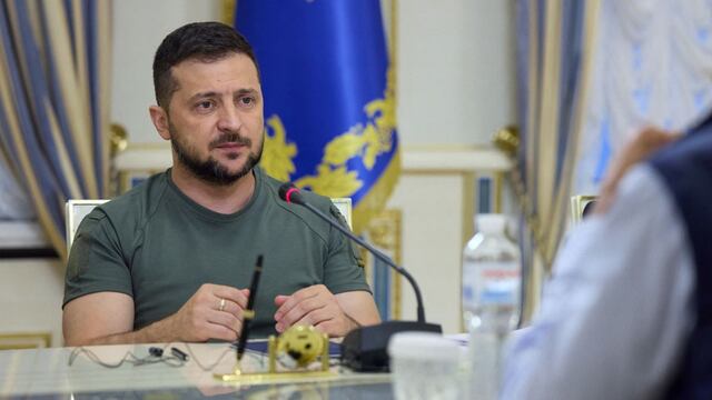 “Europa no es un lugar de paseo para asesinos”; Zelensky confronta a visados rusos