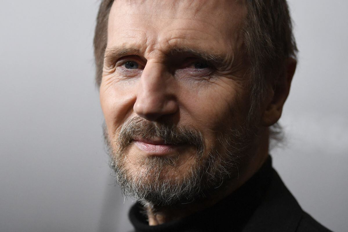 Liam Neeson satirizará su imagen en "The Naked Gun". En esta imagen, el actor asistiendo al estreno en Nueva York de "The Commuter" en el AMC Loews Lincoln Square el 8 de enero de 2018 (Foto: Angela Weiss / AFP)