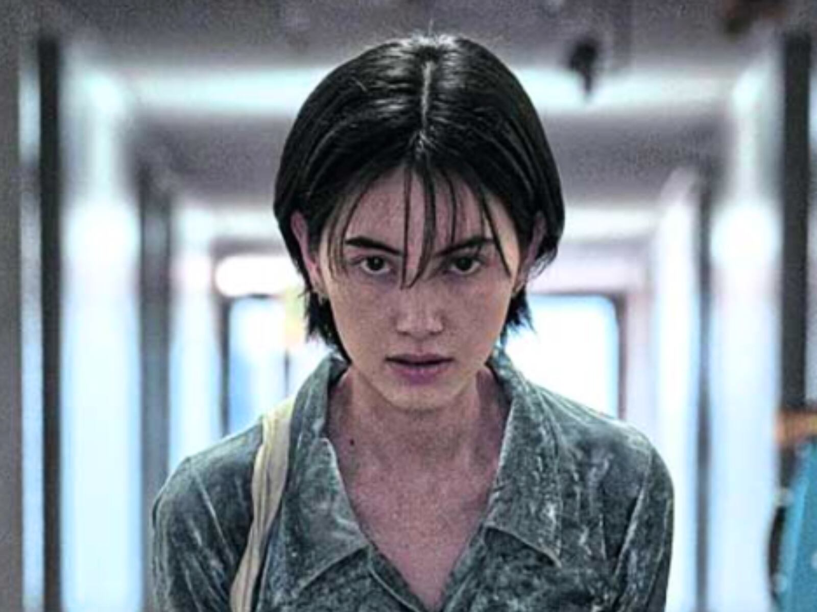 Toom se deshace del dinero al final de la ficción tailandesa "Seis Nueve: La serie" (Foto: Netflix)