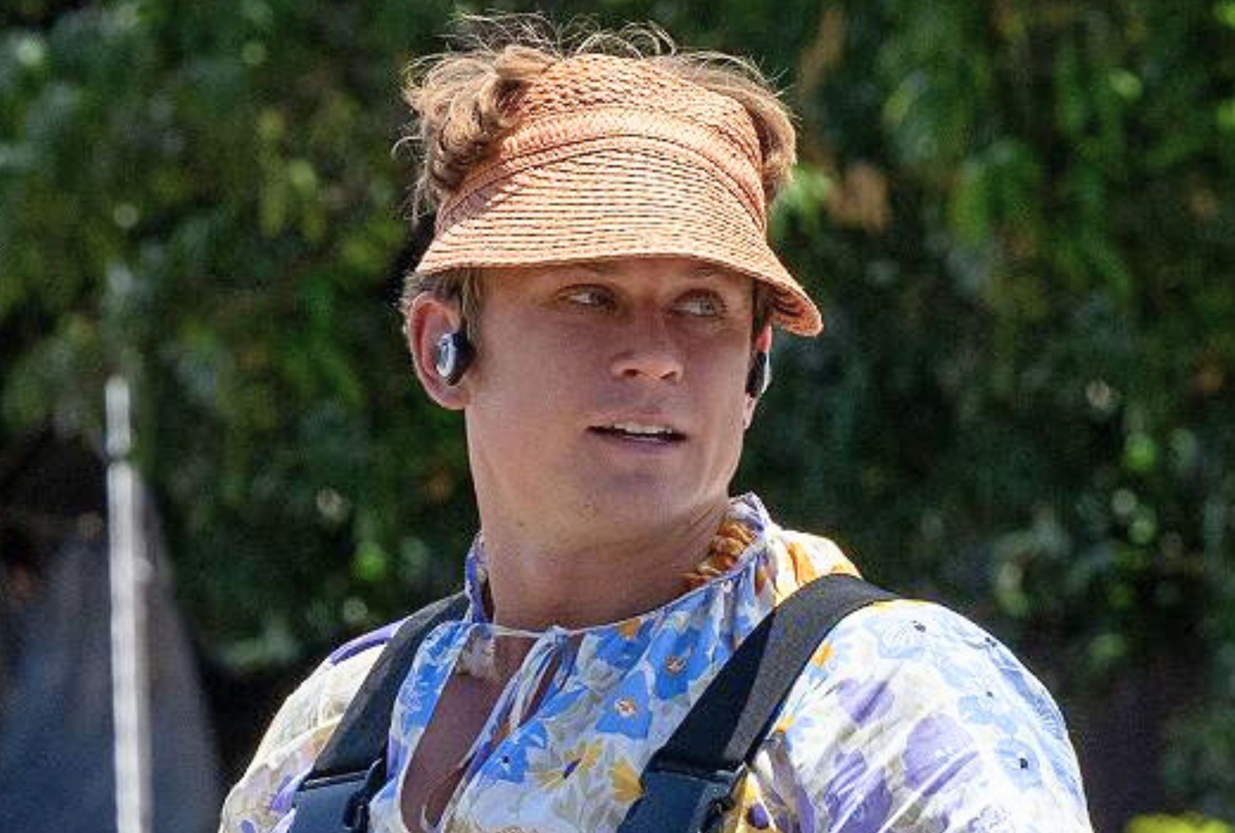 Billy Magnussen como la versión humana de Pleakley en una escena de la película live-action "Lilo & Stitch" (Foto: Walt Disney Pictures)