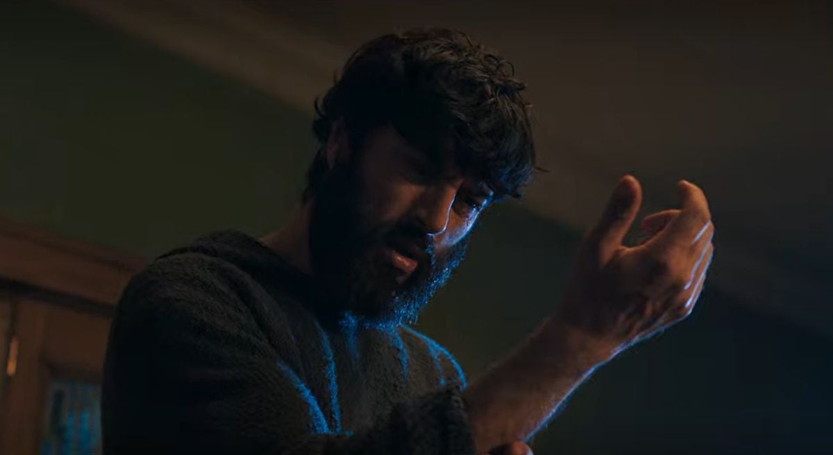 En "La última noche en Tremor”, el protagonista teme por su integridad y la de sus seres queridos (Foto: Acantilado Studio / Sospecha Films)