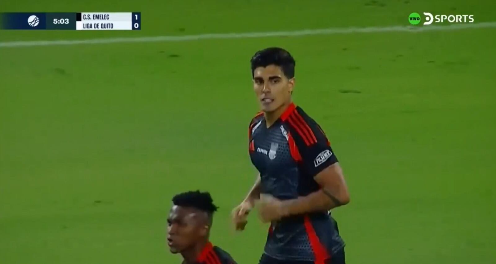 Alfonso Barco apareció en el área para abrir el marcador y poner el 1-0 de Emelec vs. Liga de Quito por las semifinales de la Copa Ecuador.