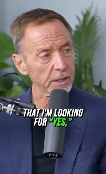 Chris Voss es ex negociador del FBI, fundador de la consultora The Black Swan Group y autor de libros como 'Rompe la barrera del no'. (Foto: @fbinegotiator)