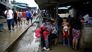 Panamá: miles de venezolanos varados en selva por cierre terrestre en EE.UU.