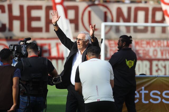 Lima, Domingo 12 de Noviembre del 2023.
¡La fiesta de los campeones! Evento de premiación al club Universitario de Deportes por la obtención de su campeonato 27 en el estadio Monumental en Ate.
Fotos: Leonardo Fernández / @photo.gec