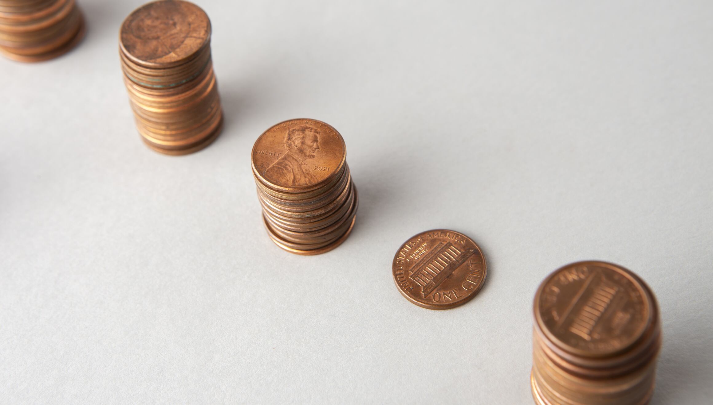 La moneda de 1 centavo de 1984 puede tener detalles que la convierte en algo muy buscado por los coleccionistas (Foto: Freepik)