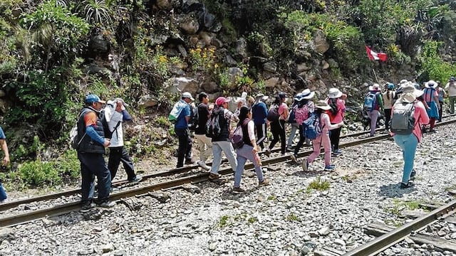 Machu Picchu en jaque: protestas y falta de buses golpean al turismo, ¿qué consecuencias traerá?