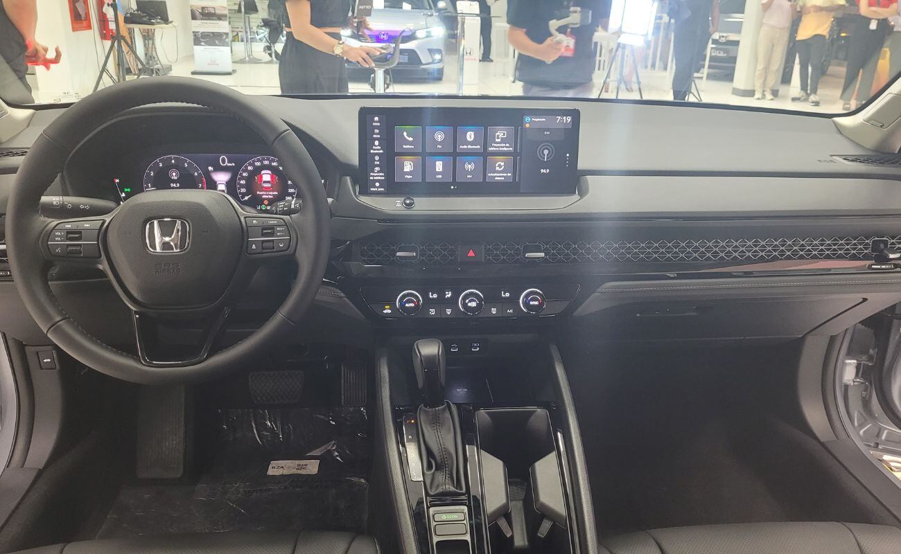 Este es el interior del nuevo Accord. (Foto: Fernando Roca Canales)