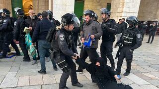 Emiratos Árabes Unidos condena “el asalto a la mezquita de Al Aqsa por la Policía israelí”