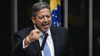 Brasil: Aliado gana la Presidencia de Cámara Baja y aleja a Bolsonaro del impeachment 