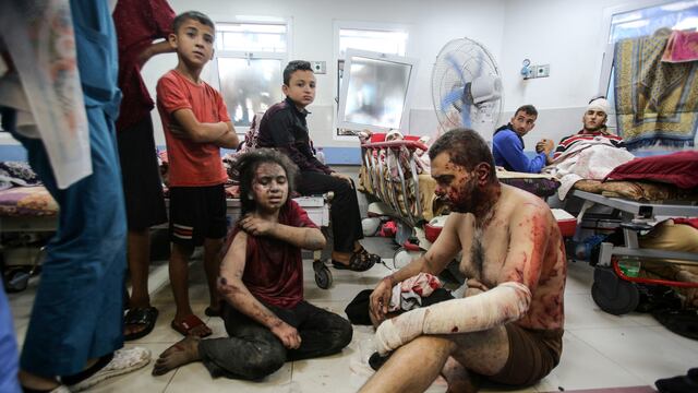 Un enfermero de Médicos Sin Fronteras pide auxilio desde el hospital Al Shifa en Gaza: “Nos están matando”