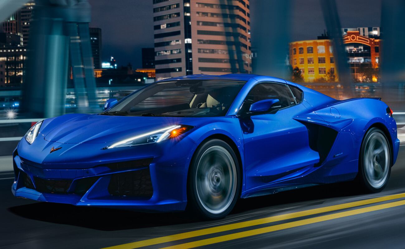 Chevrolet celebra el 70 aniversario del Corvette presentando una versión electrificada de 655 Hp