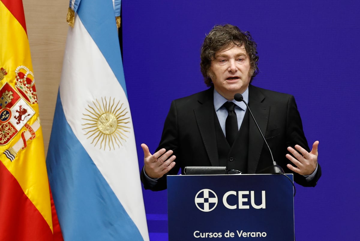 Adorni, jefe de Gabinete de Javier Milei, renuncia tras meses de escándalos de corrupción