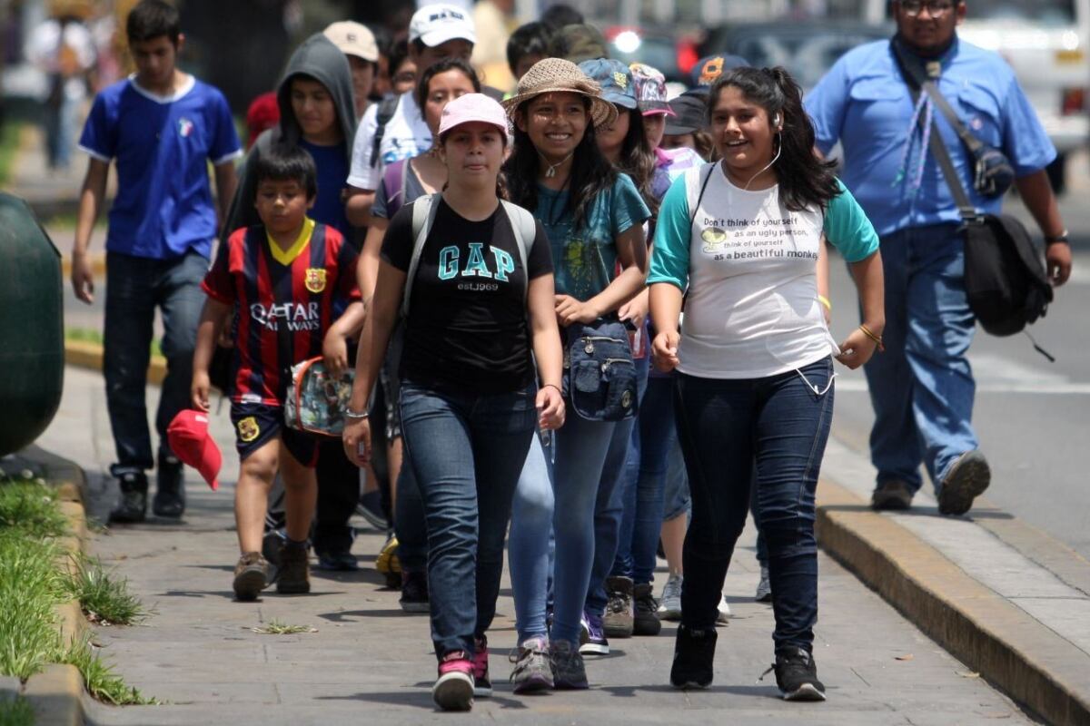 El fenómeno se debe al debilitamiento de los vientos del sur y el ingreso de aire cálido desde el norte. (Foto: Andina)