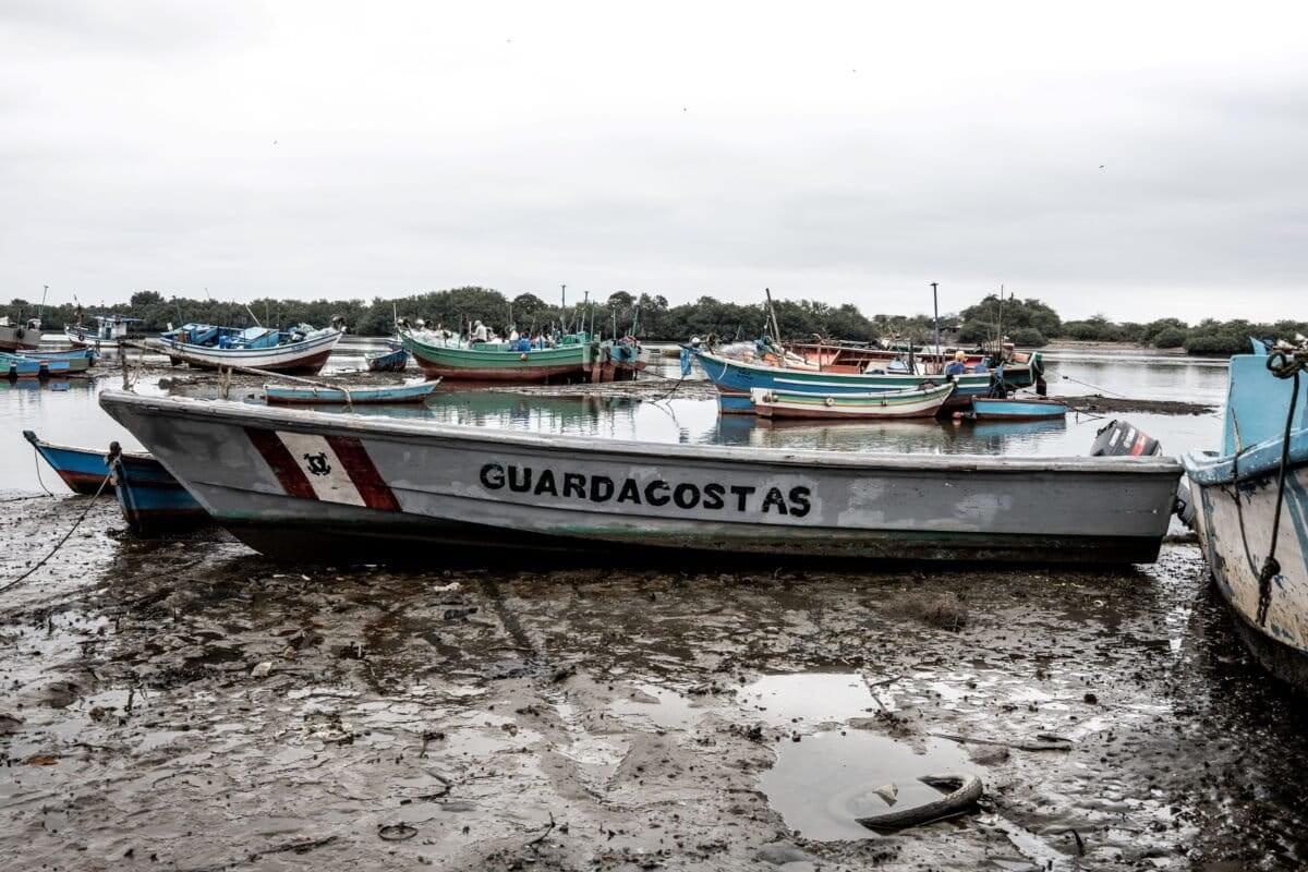 Los pescadores advierten que las autoridades no tienen una estrategia efectiva para combatir los delitos cometidos por los piratas. Foto: Mongabay Latam