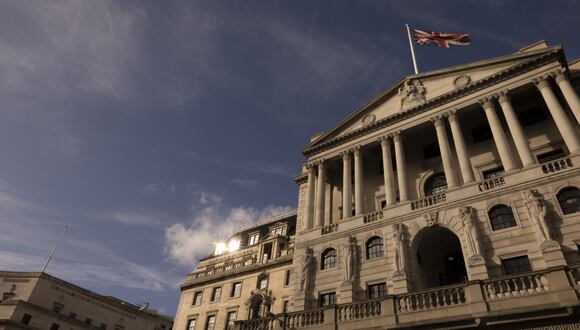 El banco optó por no recortar el precio del dinero a pesar de la caída de la inflación británica. (Foto: Bloomberg)