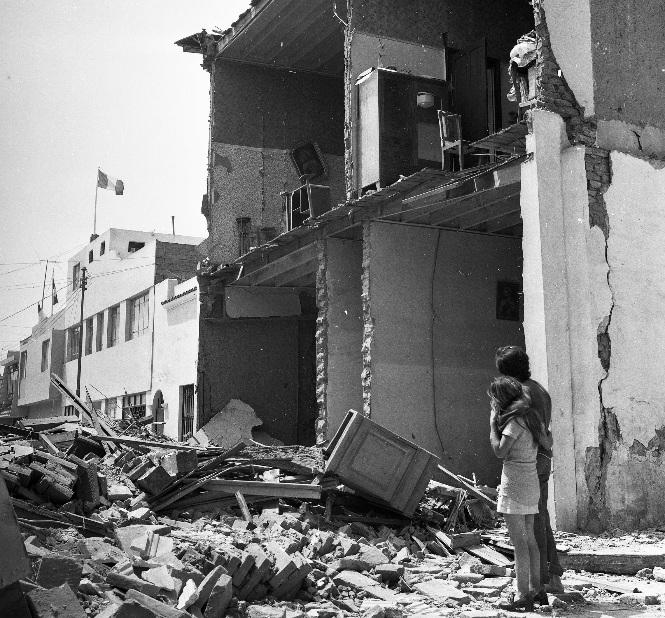 Lima reveló su lado más débil: las construcciones antiguas o las hechas informalmente sufrieron lo esperable en una situación como esa. (Archivo Histórico El Comercio)