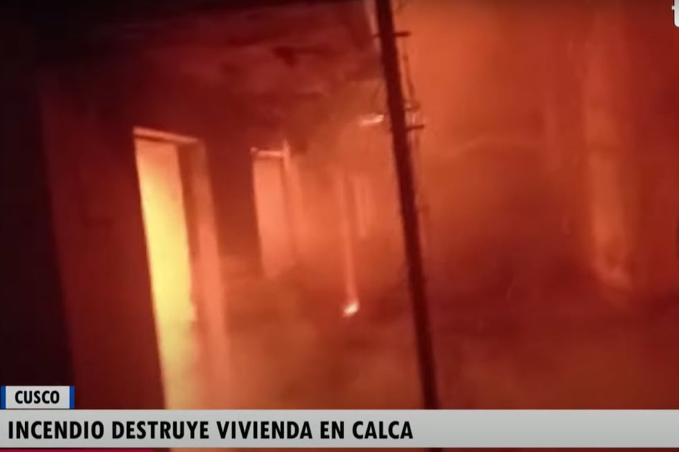 Incendio en Calca deja dos personas fallecidas. (Foto: Captura/TV Perú)