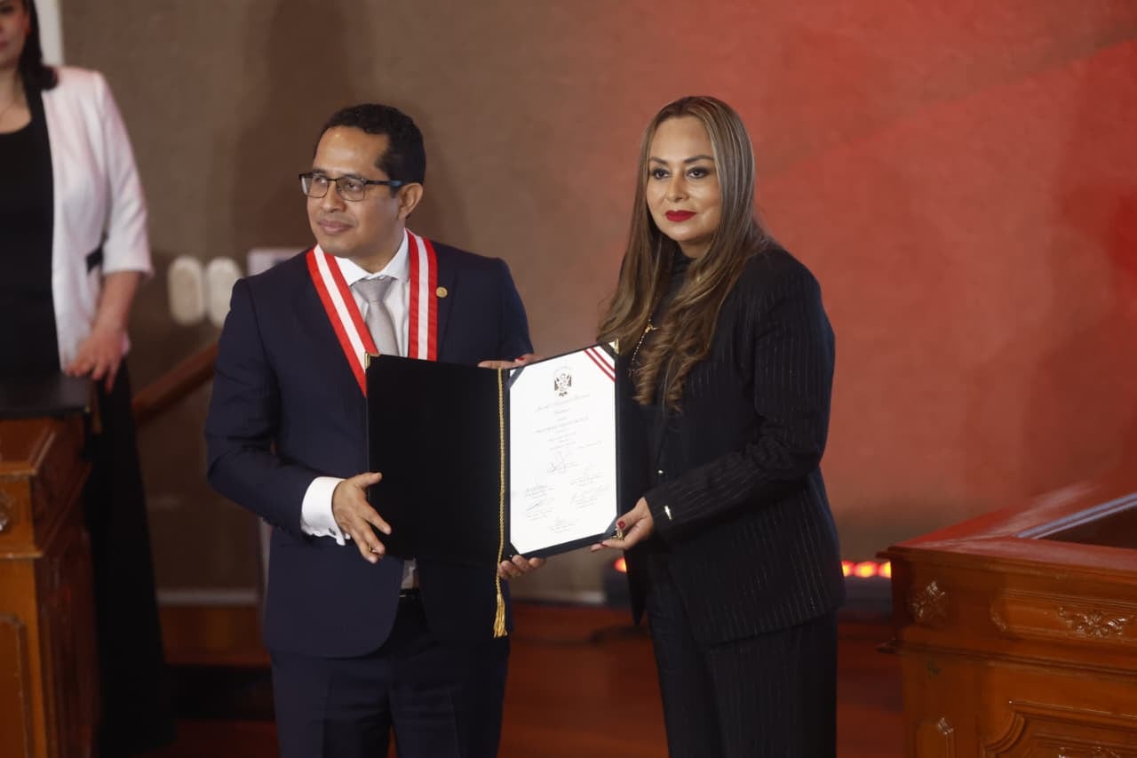 Nilza Merly Chacón Trujillo (Fuerza Popular) - Senador distrito múltiple - Áncash