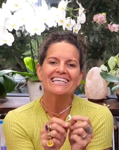 La Dra. Mindy Pelz destacó la importancia de prestar atención a los horarios de las comidas, especialmente para aquellos que tienen dificultades para dormir. (Foto: @dr.mindypelz)