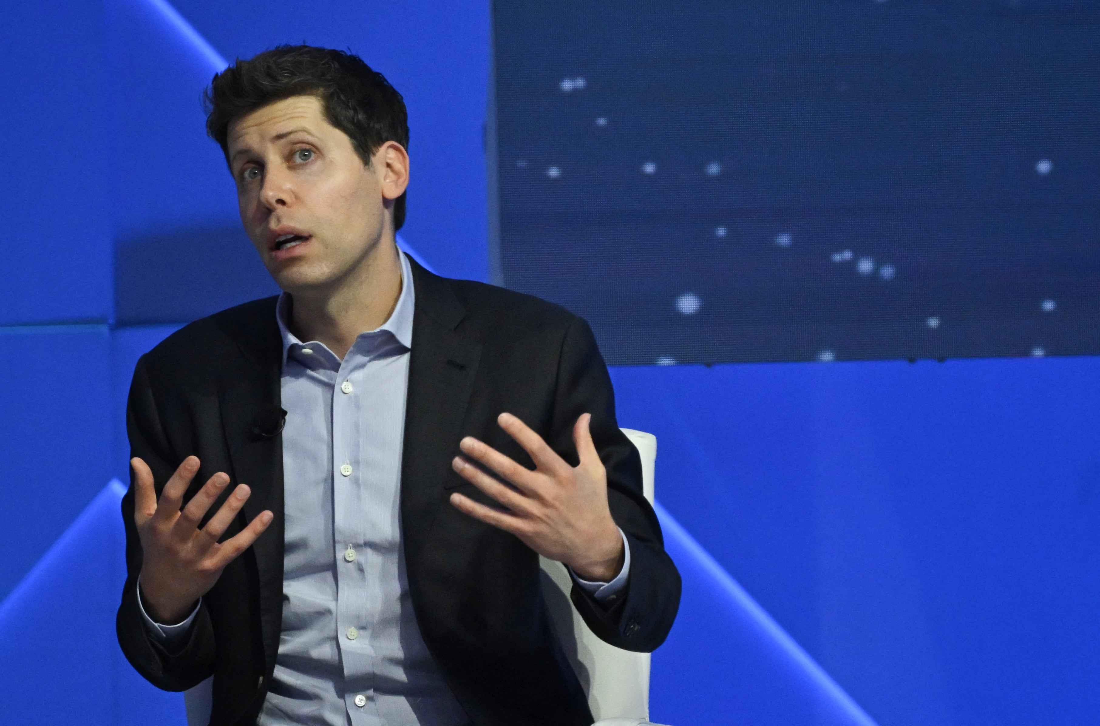 Sam Altman participó en el foro APEC. Unos días después fue despedido de OpenAI. (Foto: AFP)