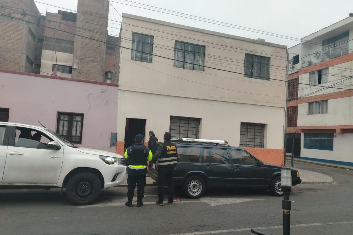 Policía y serenazgo intervienen inmueble en el que se vendían y consumían sustancias tóxicas.