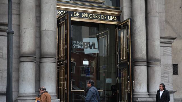 Bolsa de Valores de Lima opera con ganancias por avance de casi todo sus sectores