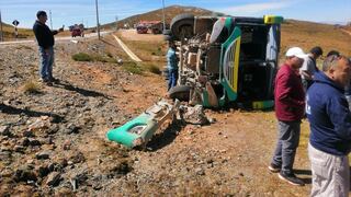 La Libertad: cinco heridos deja vuelco de bus interprovincial en la vía Huamachuco-Shorey
